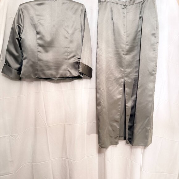 J.R. Nites by Caliendo 2-Piece Formal Skirt Suit Set – Size 12P – Silver Satin - Picture 6 of 9